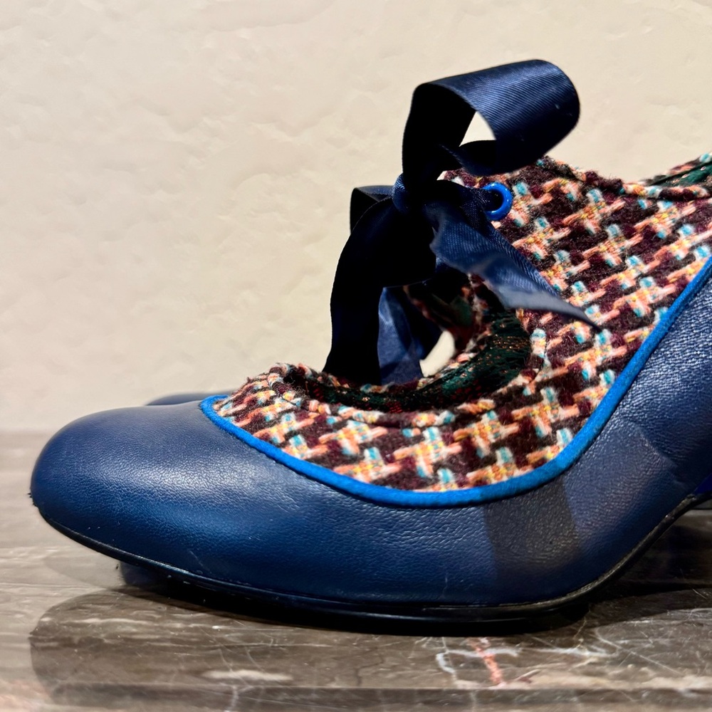 Poetic License Stand Out Blue Leather and Houndstooth Tweed Mary Jane Pumps - Picture 2 of 11